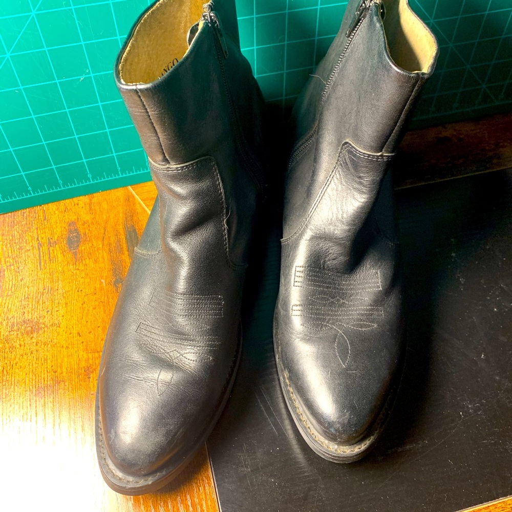 Durango Black Leather Side Zip Western 7” Boots size 9.5